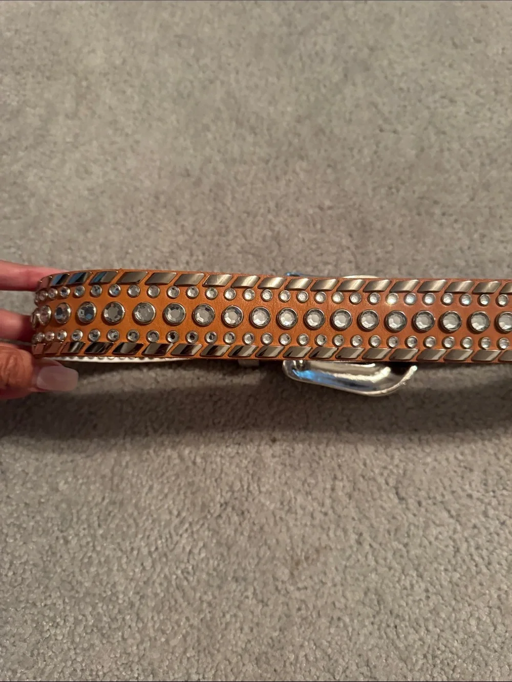 Western-Style Bling Tan Belt with Ornate Silver Buckle Med